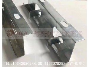 勾搭龙骨厂家/Z型勾搭龙骨/勾搭铝单板龙骨/勾搭龙骨吊件