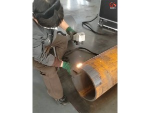 钢筒激光清洗除锈技术在复杂工况下的应用